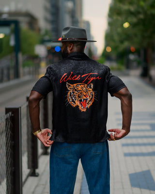Southern Gents Camp Collar Shirt - Black Wild Tiger